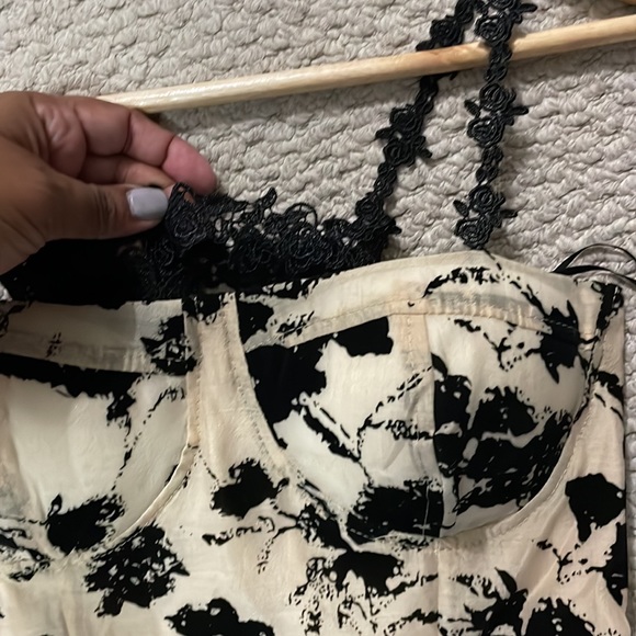 Light and breezy dress - Picture 4 of 11